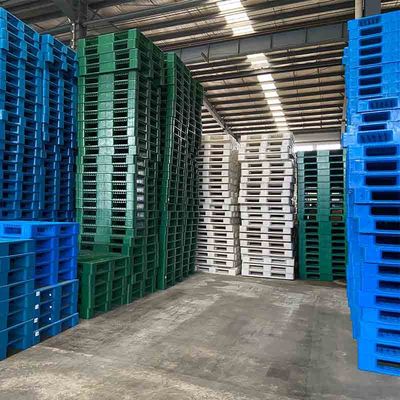 Pallet nhựa Euro một mặt nhẹ hợp vệ sinh 1100X1100X125mm